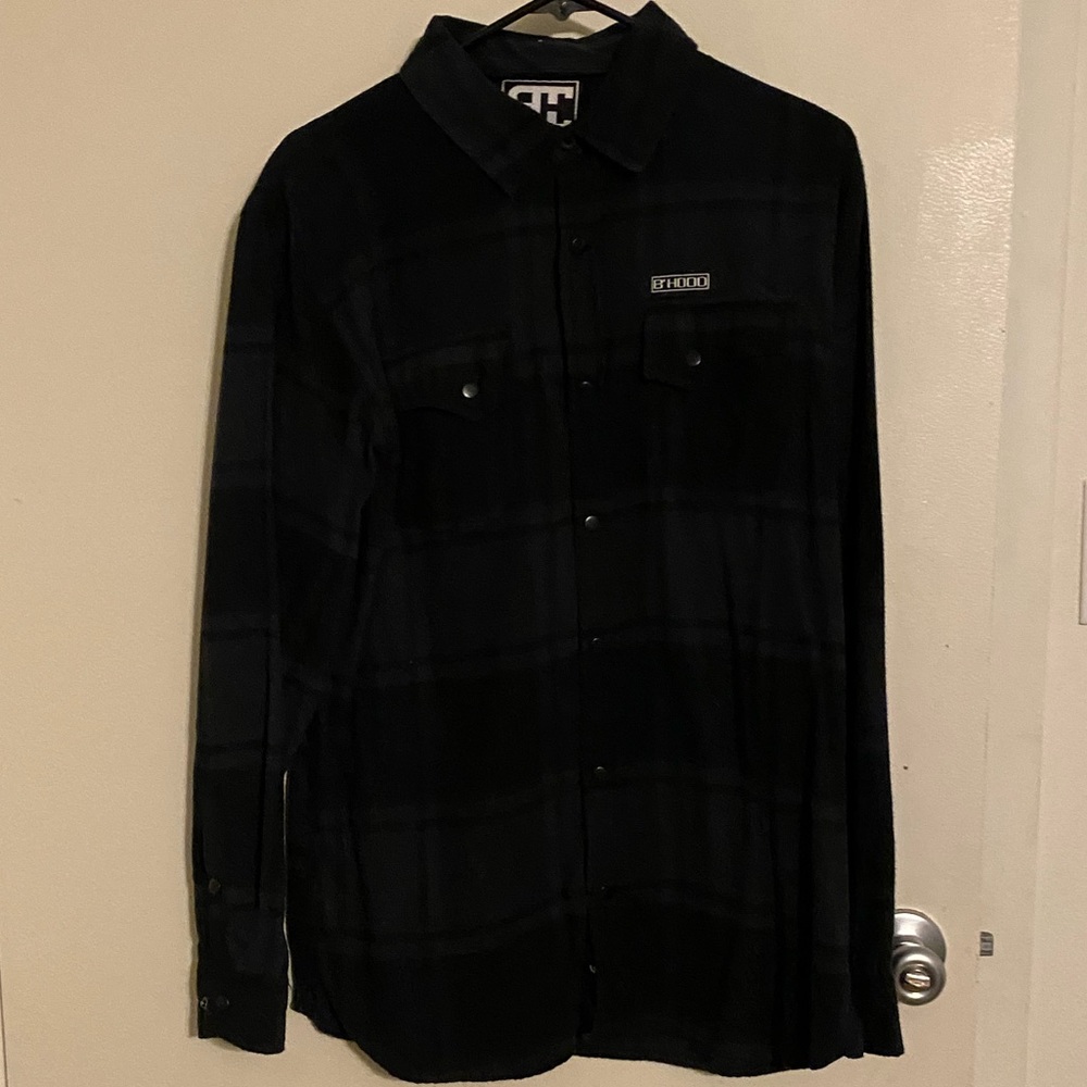 BHood flannel. Never worn. Size L